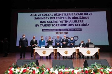 Gaziantep Şahinbey'de 100 yetim aile ev sahibi oldu