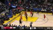 Curry delivers behind-the-back assist