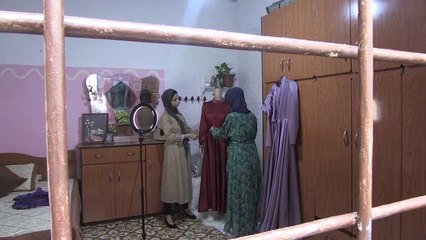 İki kız kardeş "ikinci el" ile hem bütçelerine hem de çevreye katkı sağlamaya çalışıyor