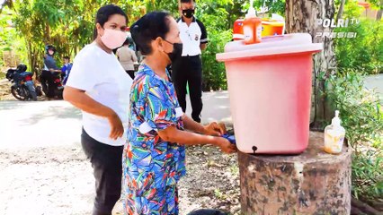 Biddokkes Polda NTT Gelar Vaksinasi Massal di Kampung Tunanetra Kota Kupang