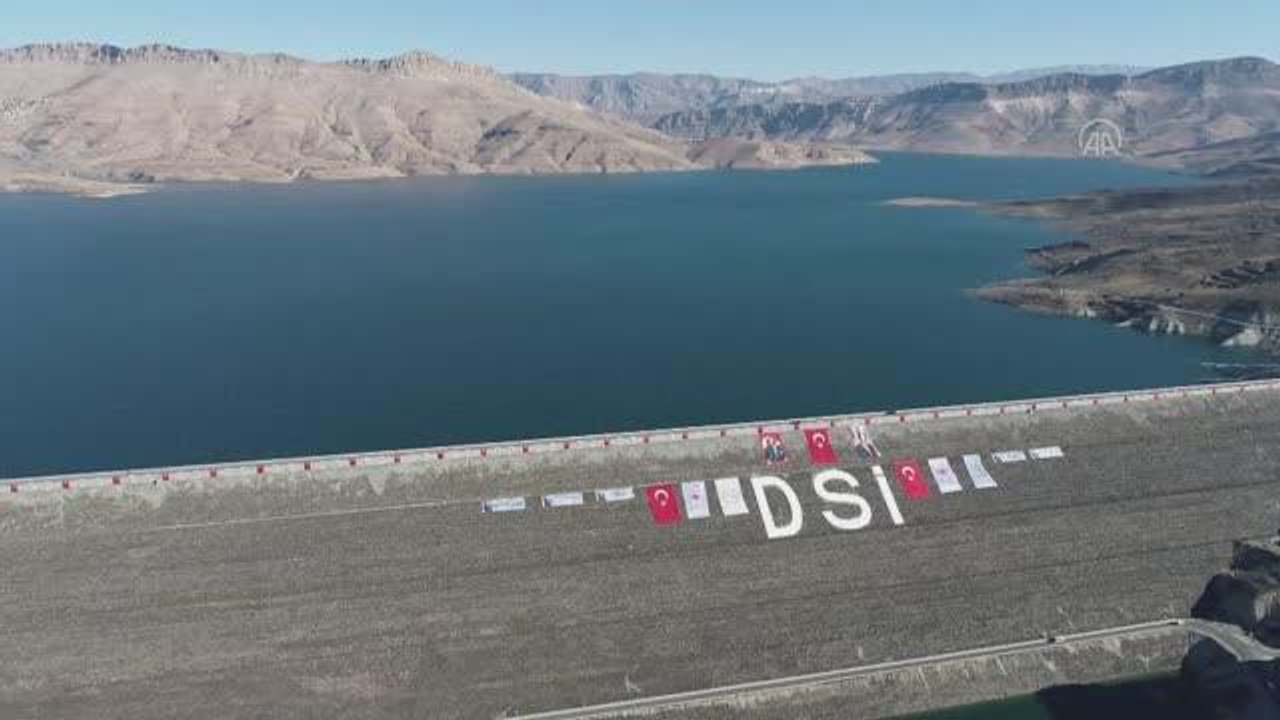 Pakdemirli: "Ilısu Barajı sulamaya da katkı verecek"