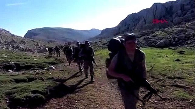 Komandolar Davraz Dağı'na tırmandı! Tüyleri diken diken eden görüntüler