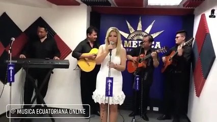 Rockola Orgullo de Mujer - Juanita Burbano en vivo
