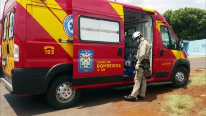 Download Video: Corpo de Bombeiros e socorrista de folga salvam vítima que estava em cima do Viaduto da Rocha Pombo