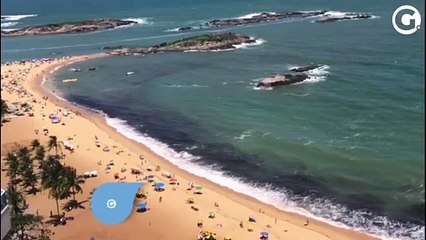 Mancha escura chama atenção no mar da Praia da Costa