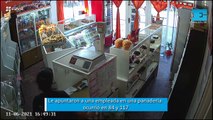 La Plata: }le apuntaron en la cara a una empleada en una panadería