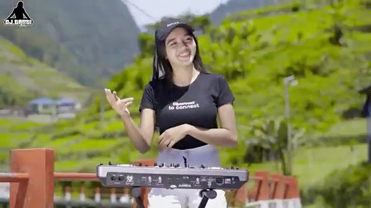 ANDAIKAN ENGKAU TAU  ENGKAU MENCINTAI MU ADA YG TUMBANG