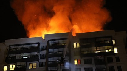 İşten çıkarılmasına kızan kapıcı, yangın çıkarıp kaçtı