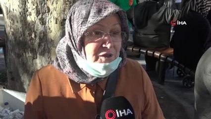 Engelli maaşıyla geçinen Hatun teyze: "Allah bizim ömrümüzü cumhurbaşkanımıza versin"