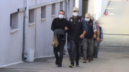 Adana'da FETÖ'ye 5 tutuklama