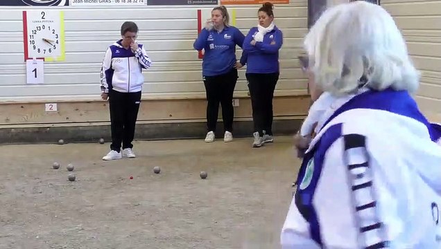 Bron vs Charnay doublette Championnat National des Clubs de Pétanque Féminins - 2ème Division - Groupe D à Cluses