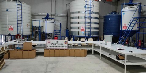 İzmir’de sahte alkol baskını: 22 bin 150 litre…