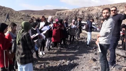 Doğu Anadolu'nun coğrafyasını Ağrı Dağı manzarası eşliğinde öğreniyorlar