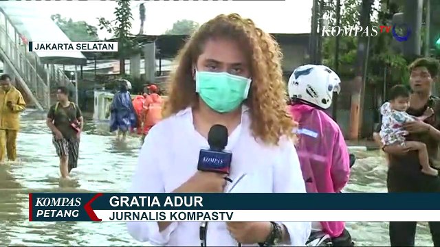 Diguyur Hujan Deras, Sejumlah Jalan di Kawasan Jakarta Selatan Banjir dan Sebabkan Kemacetan