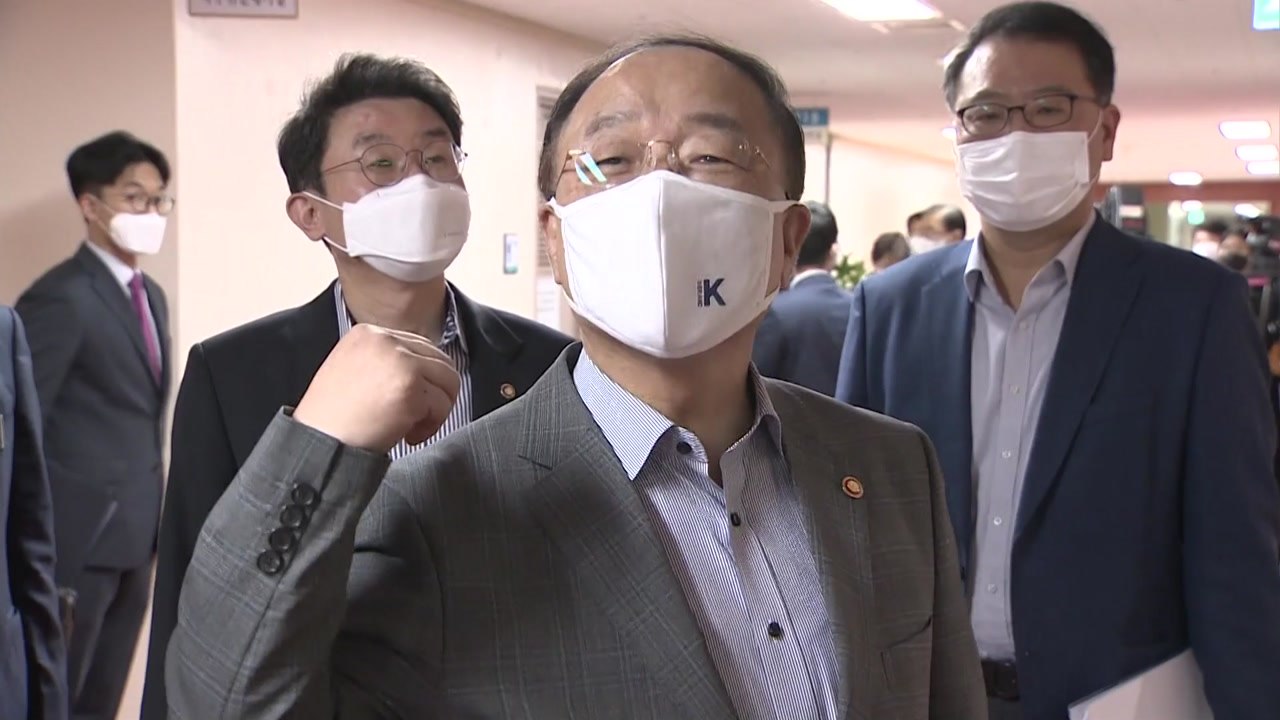 호주에서 요소수 2만ℓ 수입..."수입국 추가 추진" / YTN