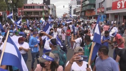 Miles de nicaragüenses protestan contra el "circo y fraude" electoral de Ortega