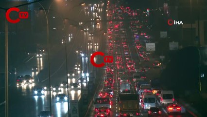 İstanbul’da sis trafiği vurdu, yoğunluk yüzde 63’ü gördü