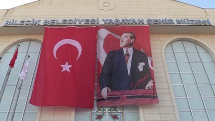 Öğrenciler yazdıkları duygu dolu mektupları Anıtkabir'e gönderdi