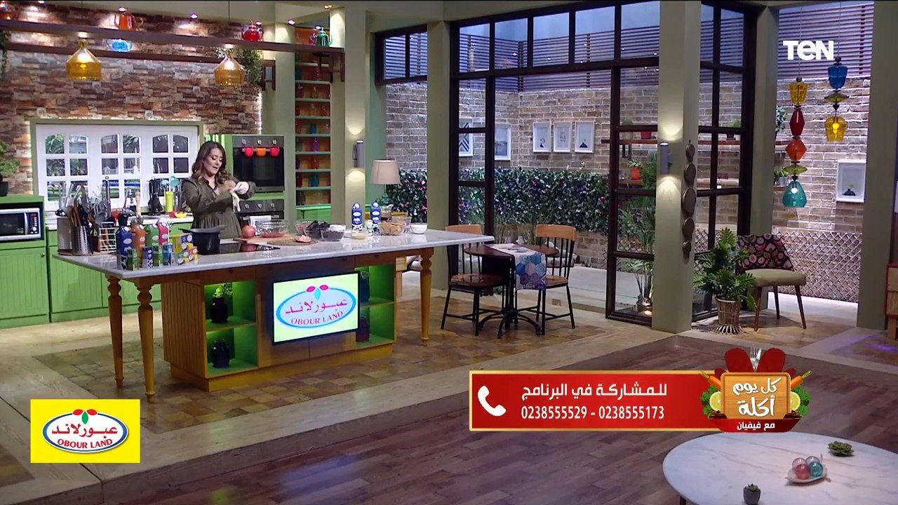 كل يوم أكلة | طريقة تجهيز تشيز كيك الرمان بالشوكولاته مع الشيف فيفيان