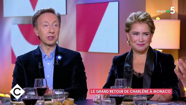 Stéphane Bern dans l'émission C à vous sur France 5.