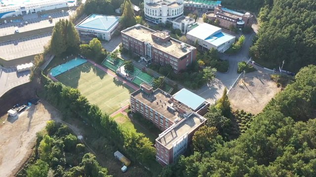 '수업 중단' 전주예술중·고, 일단 원격 수업... 반쪽짜리 정상화 / YTN