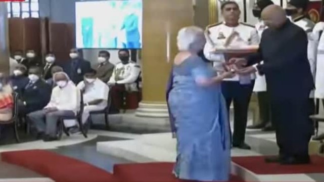 President Ram Nath Kovind confers Padma Awards at Rashtrapati Bhavan