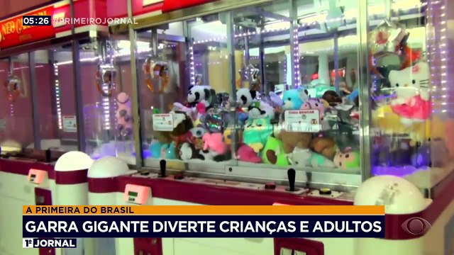 Dois criminosos que não voltaram para a cadeia após a saída temporária do Dia dos Pais foram presos em flagrante, na zona sul de São Paulo. A reportagem é de Felipe Bambace.