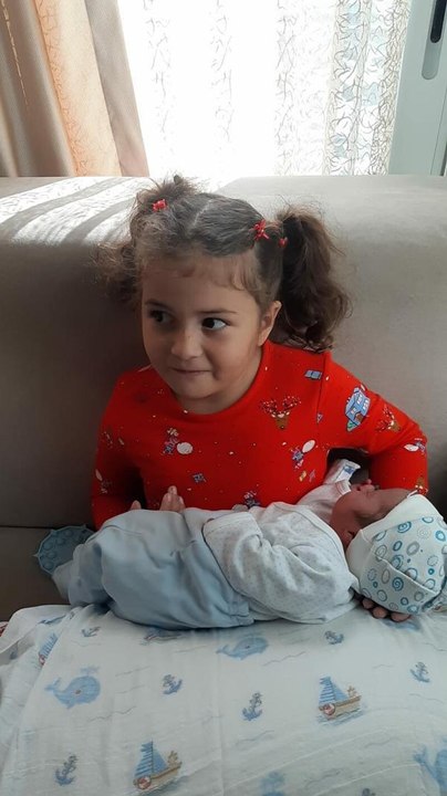 ÖYKÜ ARİN'İN KARDEŞİ OLDU; ADI 'ARKADAŞ EKİM'