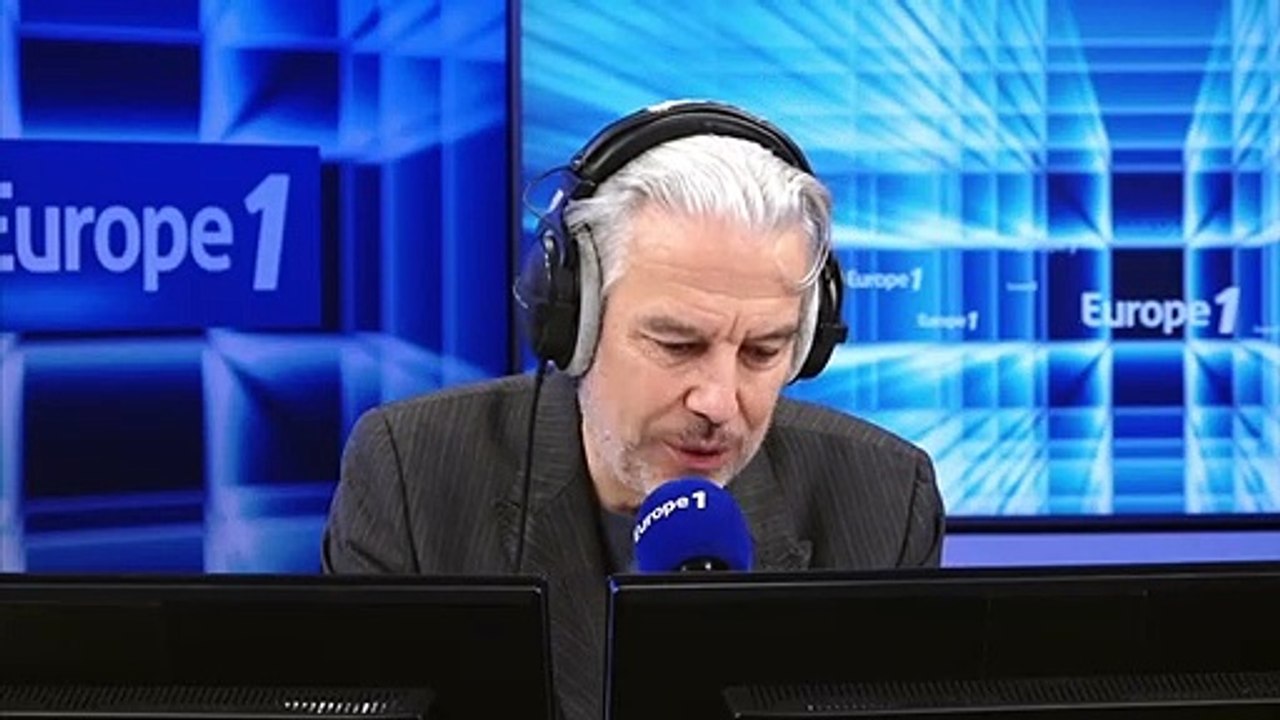 CULTURE MEDIAS - Le journaliste Darius Rochebin abandonne les poursuites à l'encontre du Temps