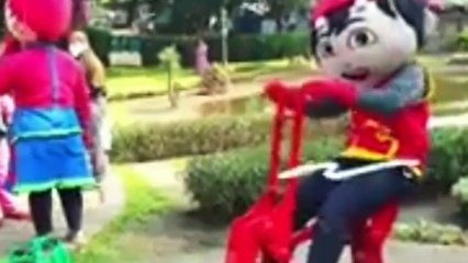 Badut Badut Ber Olahraga