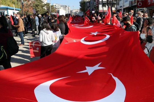 Şehit aileleri ve gazilerden İYİ Partili Türkkan'a tepki