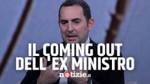 Spadafora, l’ex Ministro del Movimento Cinque Stelle fa coming out in diretta tv: “Sono gay”