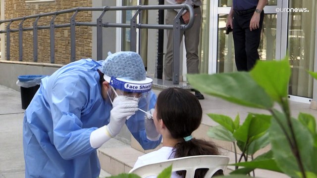COVID-19: 65 νεκροί, 477 διασωληνωμένοι και 7.335 νέα κρούσματα στην Ελλάδα