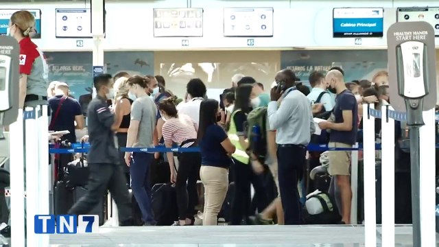 tn7-pasajeros-reaccionan-a-reapertura-de-fronteras-081121