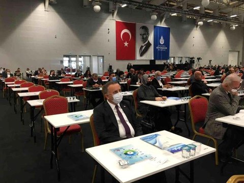 İBB Meclis Toplantısı'nda CHP'nin yarım bıraktığı projeler gündem oldu