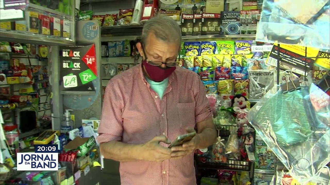 O carro do Ayrton Senna nas alturas, Já tinha visto? Tem em São Paulo.