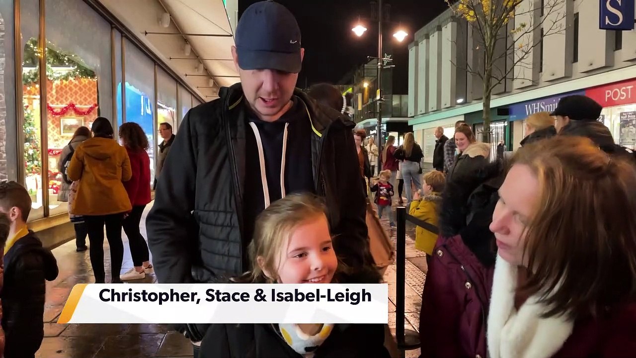 Watch: The Public React To Fenwicks Window