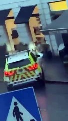 Un hombre acuchilla a un policía y a varias personas antes de ser abatido en Oslo