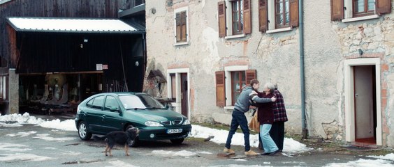 UNE FEMME DU MONDE : Bande annonce 2021 du film de Cécile Ducrocq - Bulles de Culture