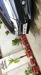 Il abat un mur porteur dans son appartement et détruit son immeuble (Inde)