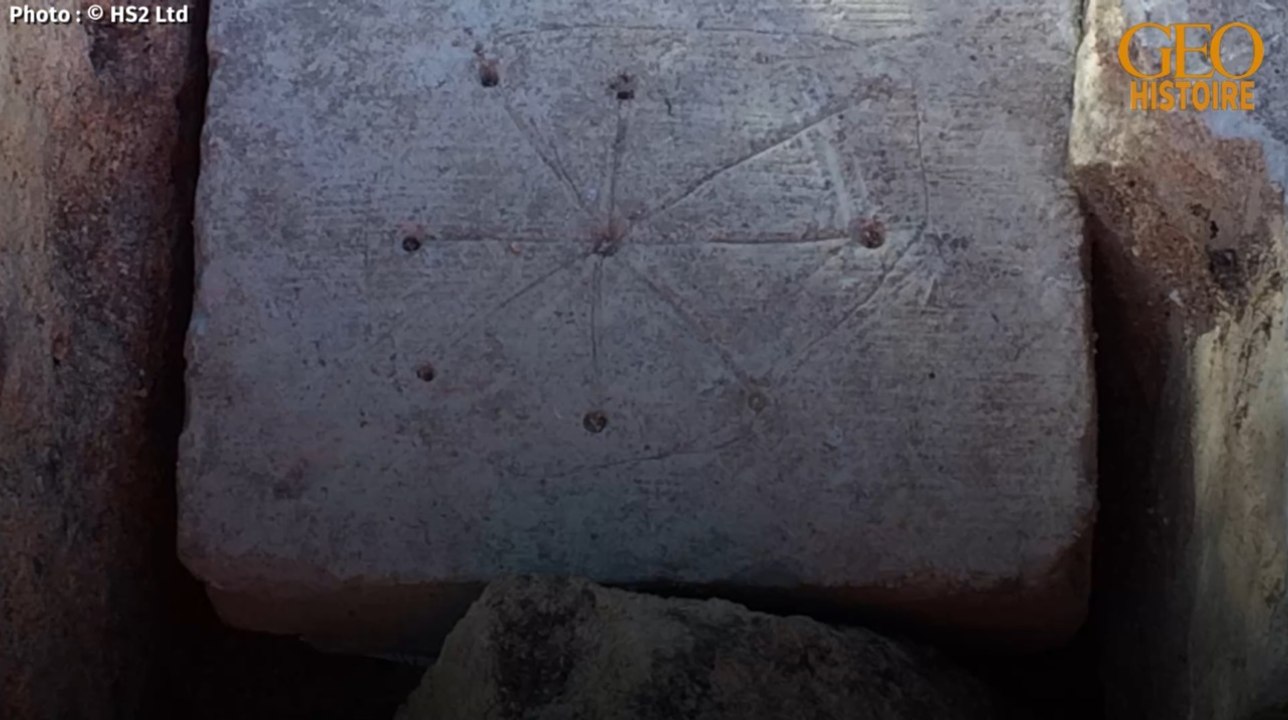 Histoire : de mystérieuses gravures retrouvées sur le site d'une ancienne église anglaise