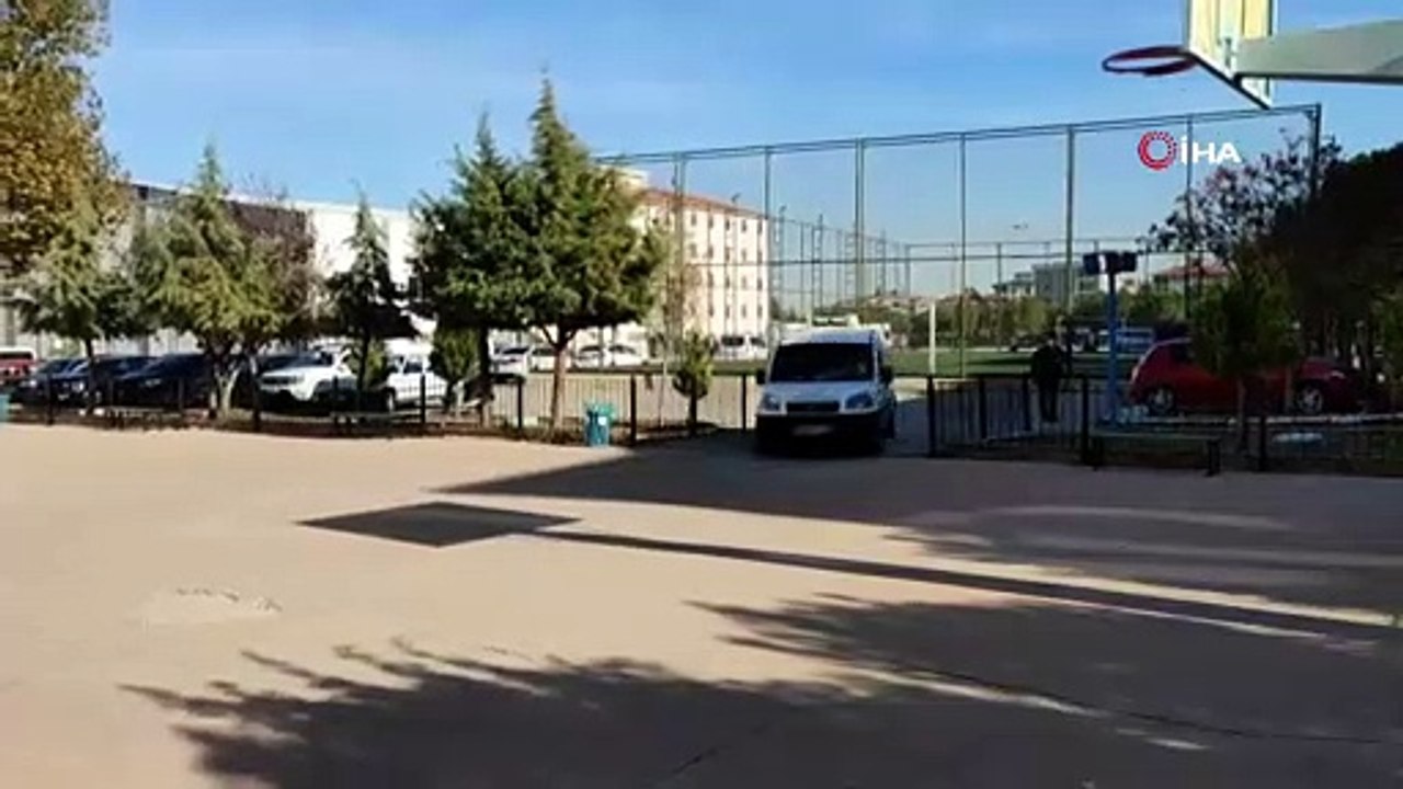 Beden Eğitimi öğretmeninin acı sonu; okulun spor salonu deposunda ölü bulundu