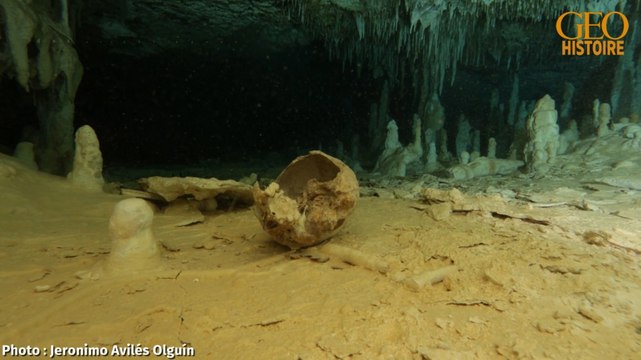 Mexique : découverte d'un squelette vieux de 9900 ans dans une grotte sous-marine