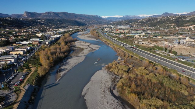 Sale temps pour la planète : Alpes-Maritimes, en terrain glissant (extrait)