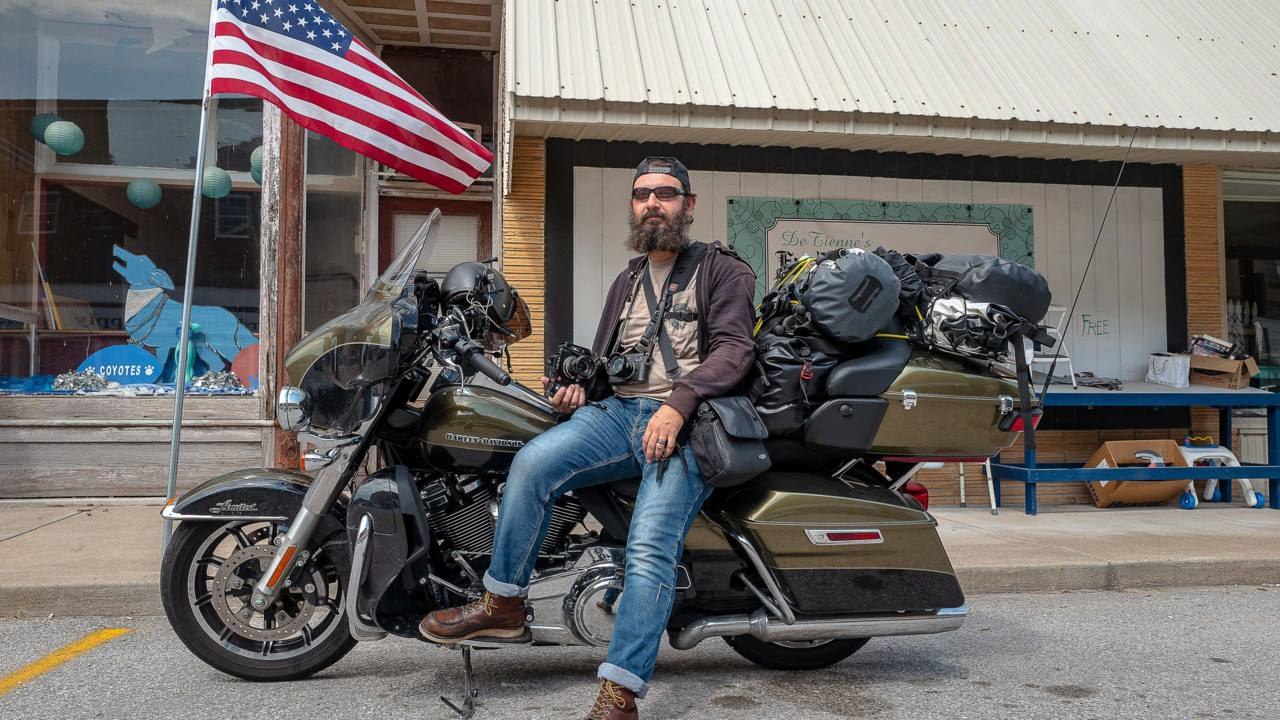 La chevauchée fantastique d'Olivier Touron en Harley Davidson aux Etats-Unis [GEO AVENTURE]
