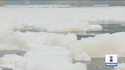 Aparece espuma tóxica en río de India