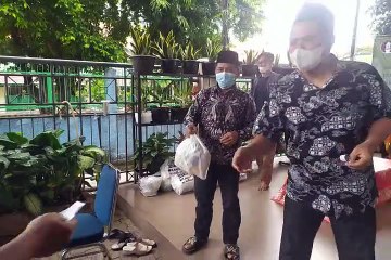 Bakti Sosial Jemaat Ahmadiyah Kebayoran