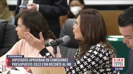 Télécharger la video: Diputados aprueban en comisiones presupuesto 2022