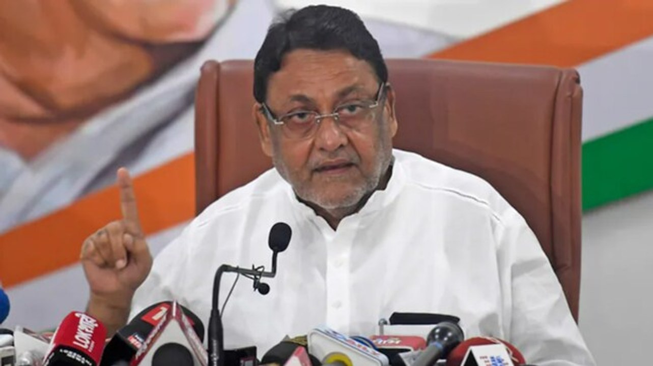 Devendra Fadnavis shielded fake note racket: Nawab Malik's 'hydrogen bomb'