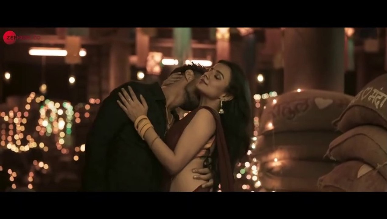 Mahima makwana hot scene